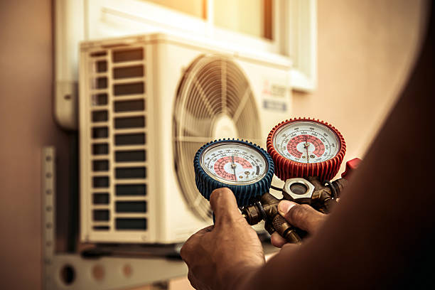 Professional Ac Installation technician working in Silverado, CA